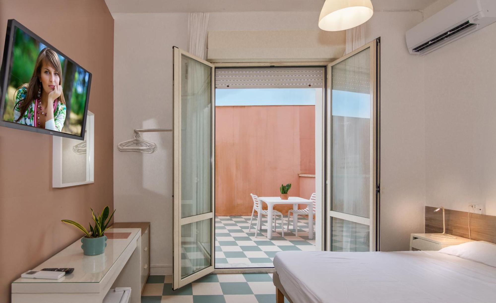 Hotel Happy Marina di Pietrasanta Exterior foto